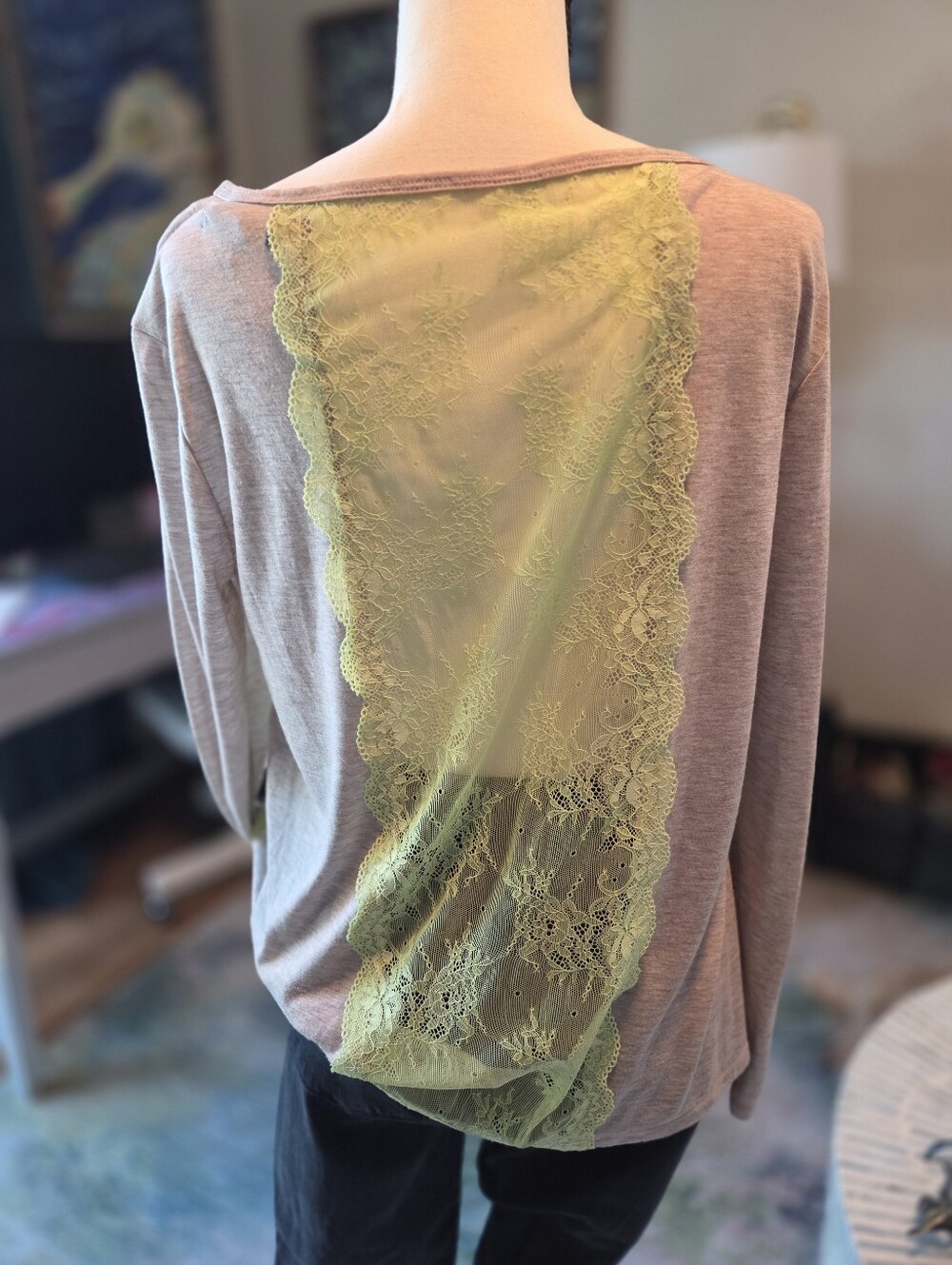 American Eagle Tan Knit Pullover Chartreuse Lace Top | Size Medium